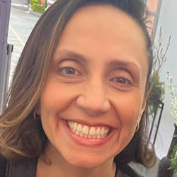 DRA. LET�CIA MORAES DE AQUINO