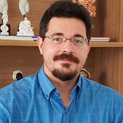 DR. RAFAEL JARDIM DUARTE MOREIRA 