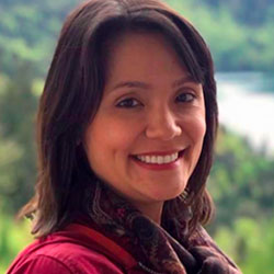 DRA. CAROLINA YURI PANVEQUIO AIZAWA 