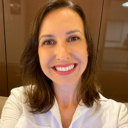 DRA. DAIANE LAZZERI