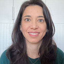 DRA. RAQUEL DE SEIXAS MESTRINER